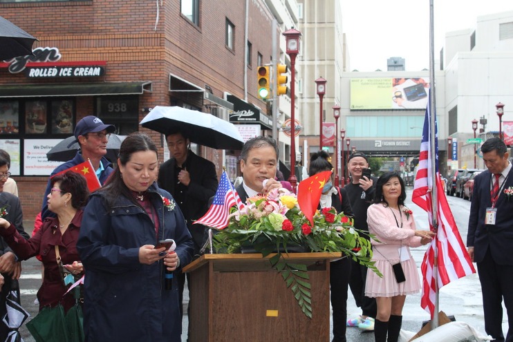 杨希感恩邵,佳一陪伴,并肩前行,开云全站官网,开云全站App,开云体育,开云代理,开云入口